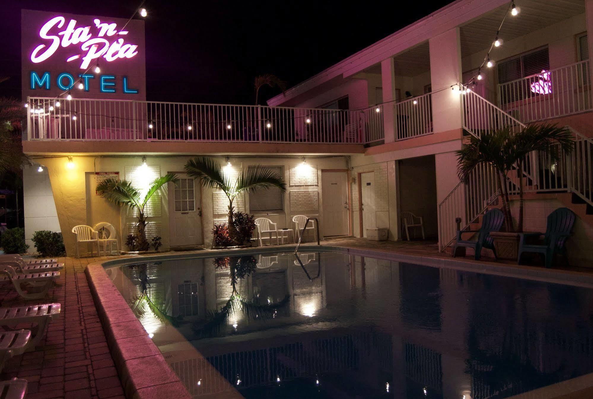 شاطئ كليرووتر Sta N Pla Motel المظهر الخارجي الصورة